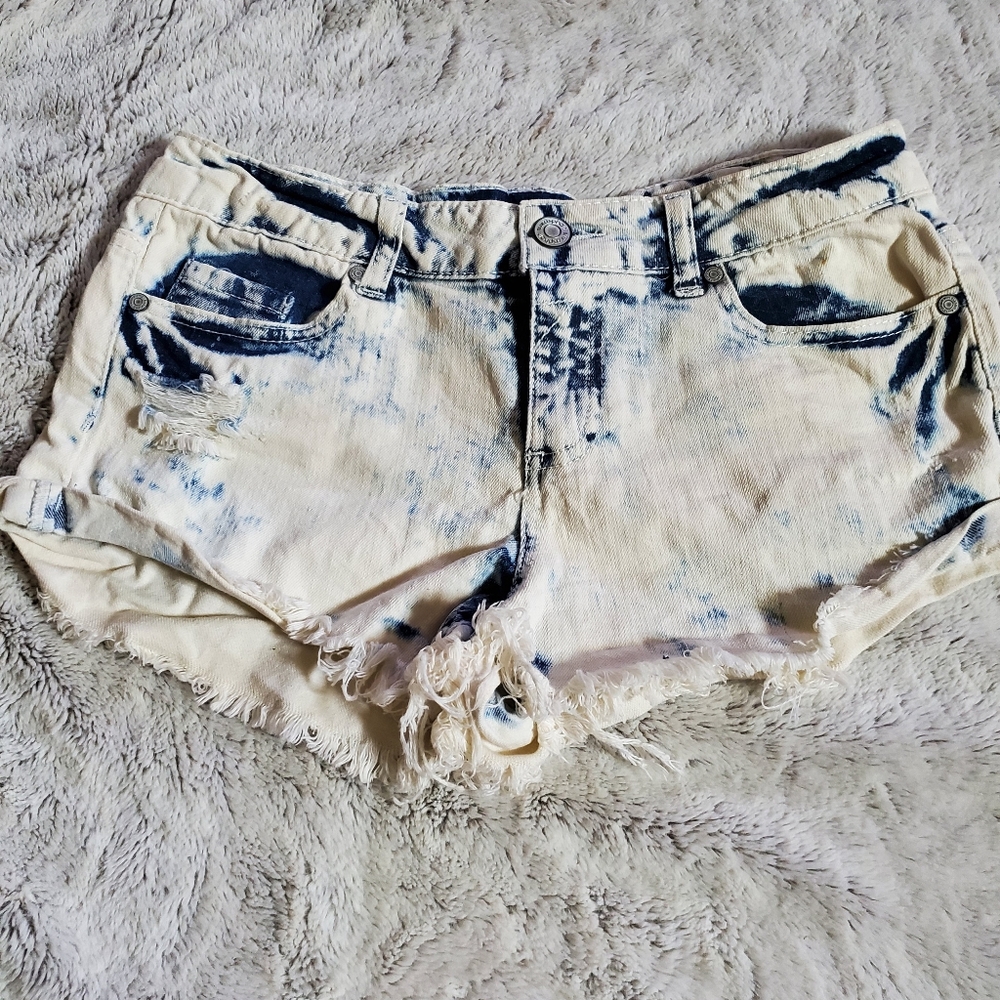 💥 LAST CHANCE 💥 Blue Asphalt Denim Shorts